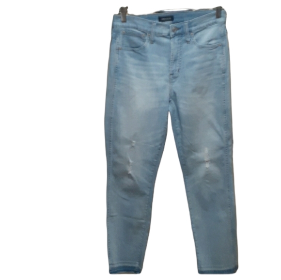 J. Crew Denim - J.crew vintage straight crop jean size 27